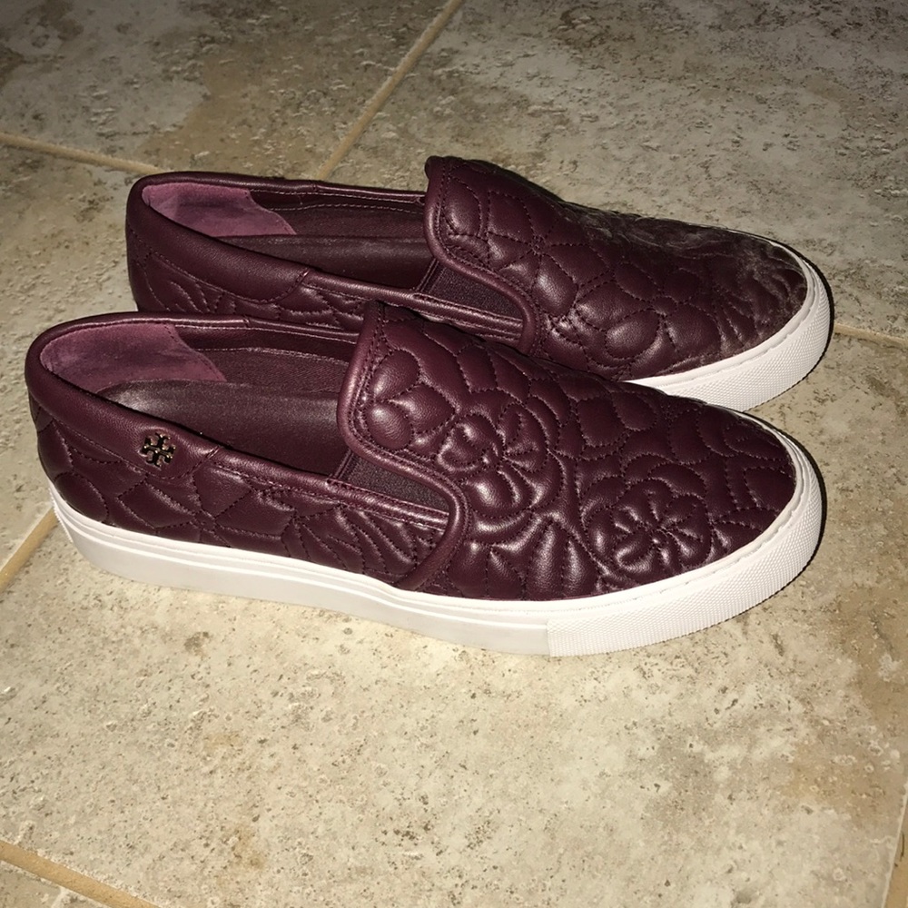 Slip-on quilted sneakers